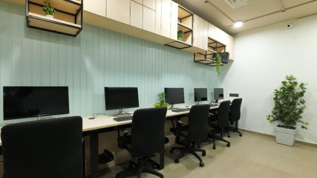Office for Rent in Ellis bridge Ahmedabad