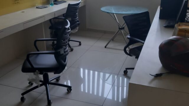 office rent thaltej